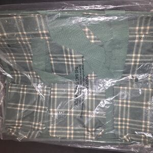 thirty-one zip top organizing tote in Evergreen Plaid